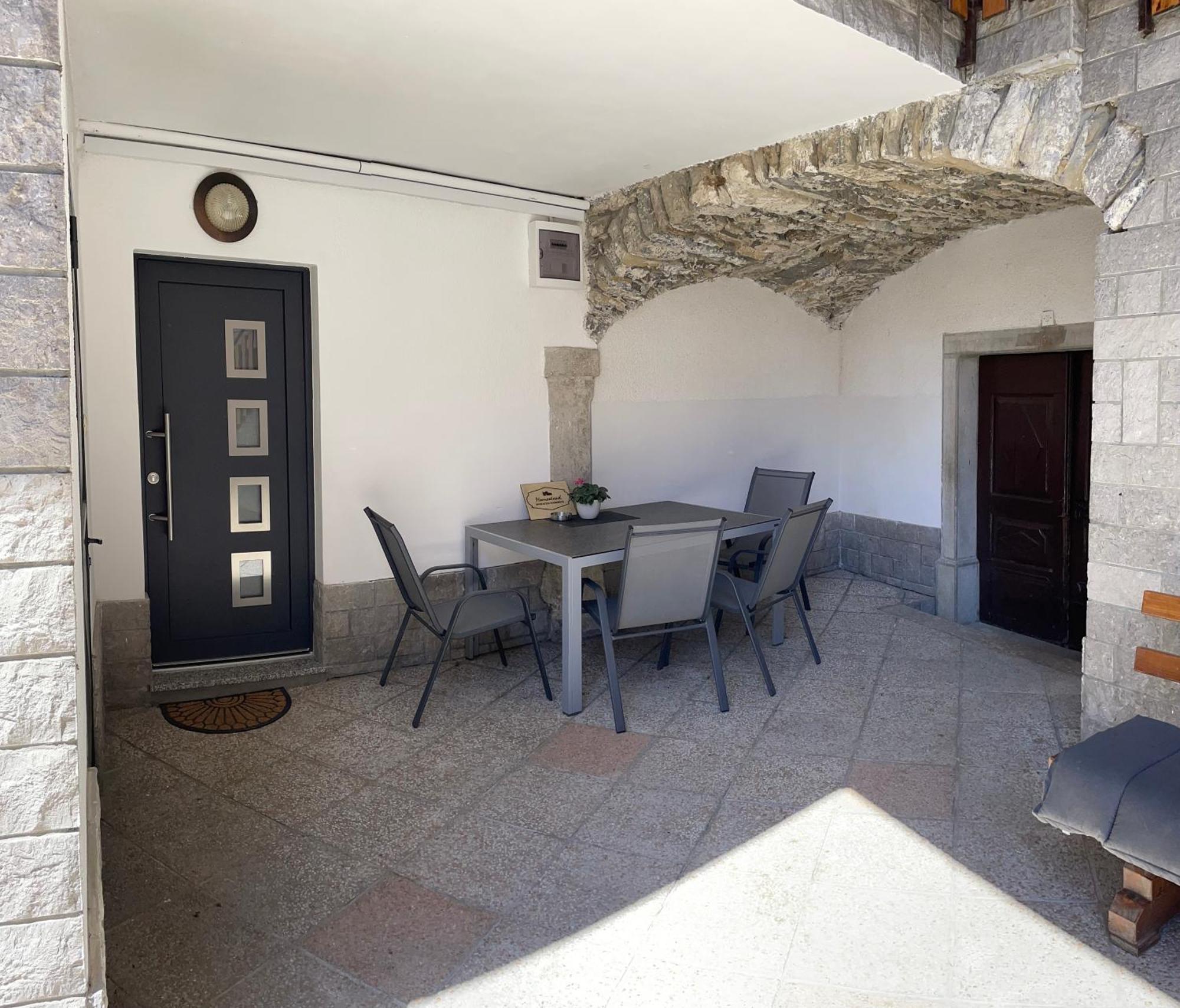 Homestead - Domacija - Nabergoj Podnanos ภายนอก รูปภาพ